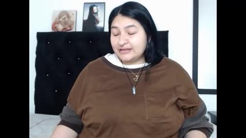 radiantgoddes online show from March 9, 2026, 1:59 pm