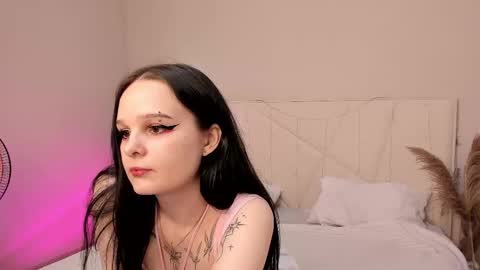 Cassie online show from October 17, 2025, 11:13 am