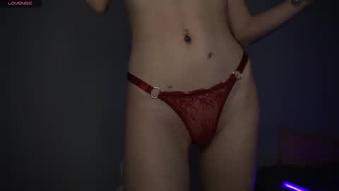 Snapshot of radioskvirt chatting on October 26, 2025, 5:08 pm Sara online show from October 26, 2025, 5:08 pm