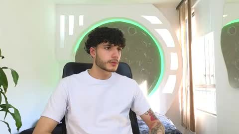 R A F A E L online show from October 3, 2025, 8:50 pm