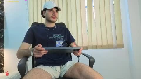 R A F A E L online show from March 25, 2026, 8:59 pm