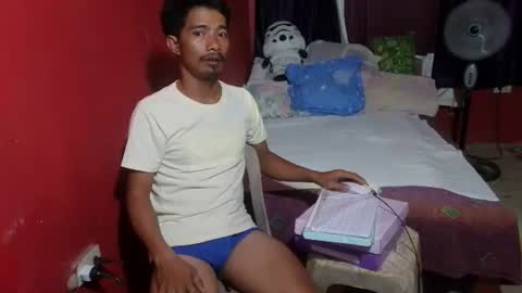 Raffyhardcock4u online show from May 4, 2026, 1:18 pm