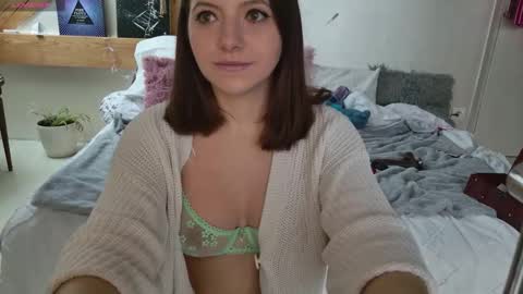 rag_dolll online show from February 5, 2026, 8:52 am