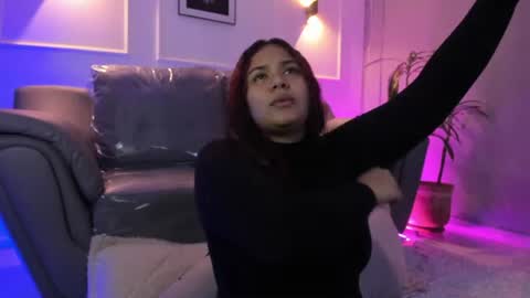raichell_sweet_curvy online show from June 17, 2026, 4:26 am