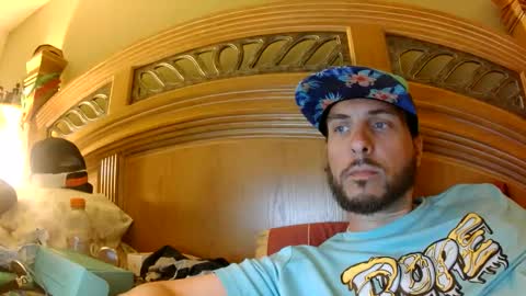 Snapshot of raidersman757 chatting on April 12, 2026, 10:37 pm hitman online show from April 12, 2026, 10:37 pm