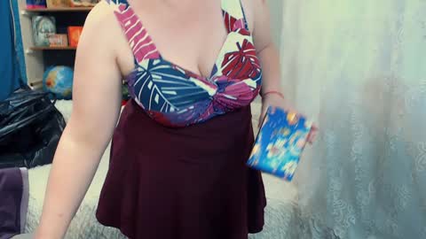 rainbowladyy online show from December 31, 2024, 2:14 pm