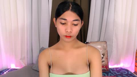 raindrizzle1706 online show from February 9, 2026, 5:39 pm