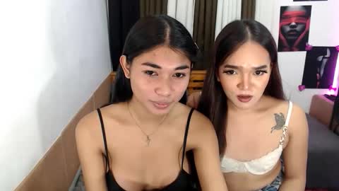 raindrizzle1706 online show from March 16, 2026, 5:44 am