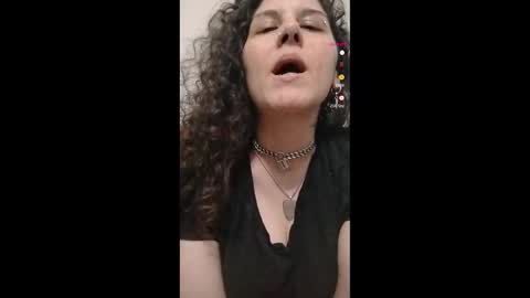 Snapshot of rainhendrix chatting on November 26, 2025, 2:18 pm Rain Hendrix online show from November 26, 2025, 2:18 pm