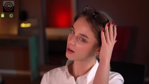 Raisa online show from November 22, 2025, 6:40 pm