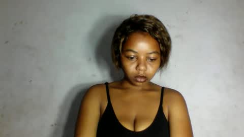 raissa38 online show from December 16, 2025, 3:00 am