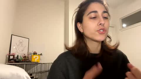 Snapshot of raiyvyn chatting on December 24, 2024, 4:44 am Ray Ray online show from December 24, 2024, 4:44 am