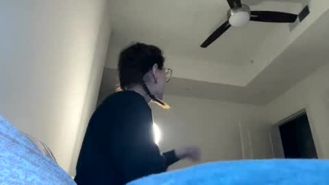 Snapshot of raiyvyn chatting on February 6, 2025, 6:08 am Ray Ray online show from February 6, 2025, 6:08 am