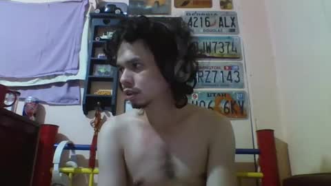 Snapshot of raku2386 chatting on January 1, 2025, 6:47 am Ken online show from January 1, 2025, 6:47 am