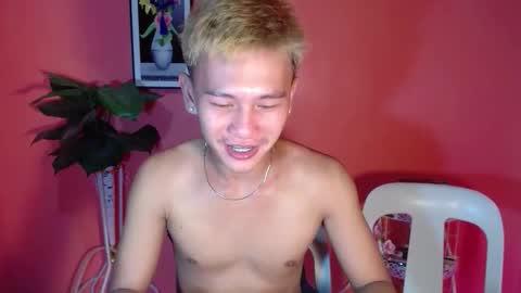 Snapshot of ralfhuge24 chatting on October 23, 2025, 10:58 am ralfhuge24 online show from October 23, 2025, 10:58 am