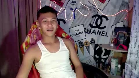 Snapshot of ralfhuge24 chatting on November 9, 2025, 2:26 pm ralfhuge24 online show from November 9, 2025, 2:26 pm