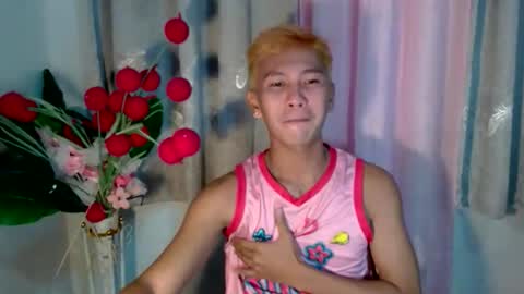 Snapshot of ralfhuge24 chatting on December 5, 2025, 7:21 pm ralfhuge24 online show from December 5, 2025, 7:21 pm