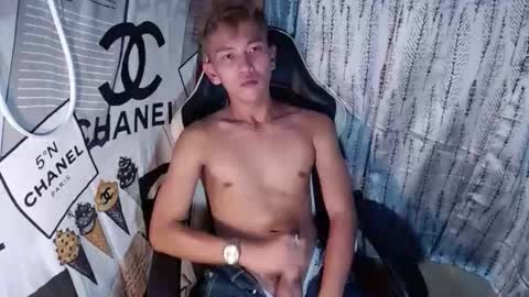 Snapshot of ralfhuge24 chatting on December 20, 2025, 6:42 am ralfhuge24 online show from December 20, 2025, 6:42 am