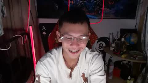 Snapshot of ralfhuge24 chatting on February 18, 2026, 10:06 pm ralfhuge24 online show from February 18, 2026, 10:06 pm