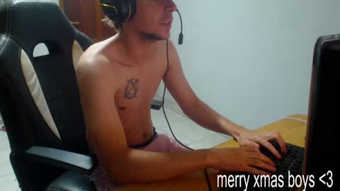 Snapshot of ramisexyloveyou chatting on December 27, 2024, 11:17 am Ramiro online show from December 27, 2024, 11:17 am