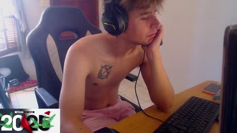 Snapshot of ramisexyloveyou chatting on January 4, 2025, 5:16 pm Ramiro online show from January 4, 2025, 5:16 pm