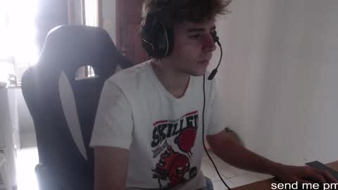 Snapshot of ramisexyloveyou chatting on March 8, 2025, 12:30 pm Ramiro online show from March 8, 2025, 12:30 pm