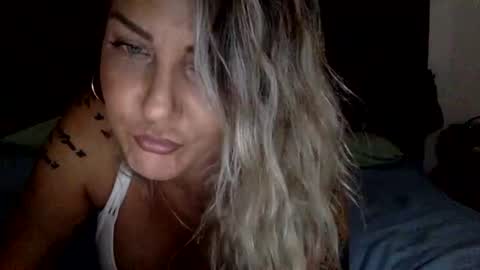 Snapshot of ramjetkel chatting on October 24, 2025, 1:57 am Mamakel online show from October 24, 2025, 1:57 am