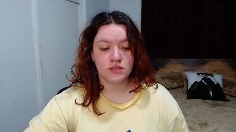 Snapshot of ramona15 chatting on September 14, 2025, 12:21 am Ramona online show from September 14, 2025, 12:21 am