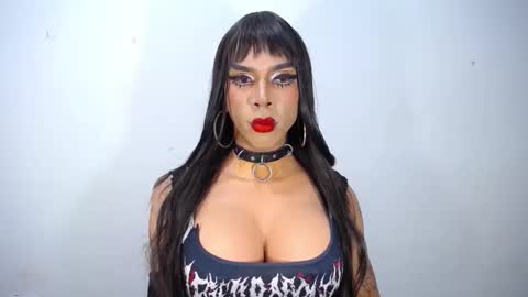 RamonaSmit online show from April 18, 2026, 5:39 pm