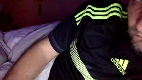 Snapshot of randobad12 chatting on November 1, 2025, 10:34 pm randobad12 online show from November 1, 2025, 10:34 pm