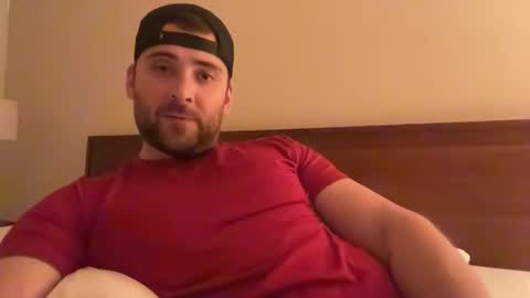 randomdude5950 online show from April 8, 2026, 2:33 am