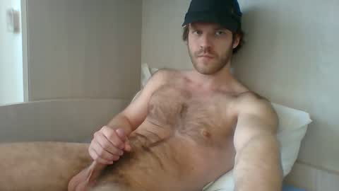 Snapshot of randomguy_42 chatting on May 27, 2026, 10:01 am randomguy_42 online show from May 27, 2026, 10:01 am