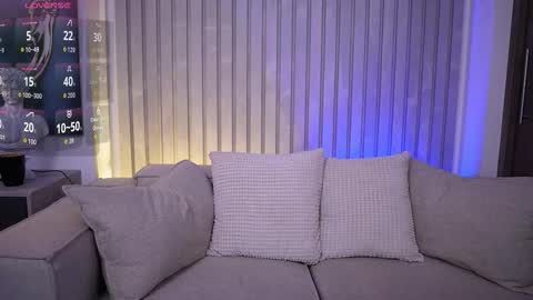 RANDY online show from November 30, 2025, 5:39 pm