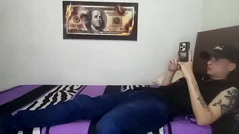 Snapshot of rangel_sex chatting on July 17, 2026, 8:57 pm Rangel and Lola online show from July 17, 2026, 8:57 pm