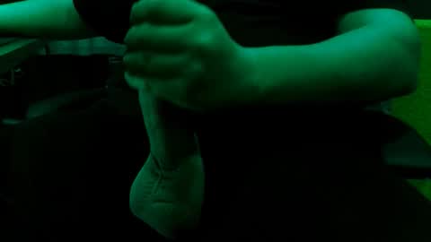 Snapshot of rapaces49 chatting on October 26, 2025, 1:39 pm Raptor online show from October 26, 2025, 1:39 pm