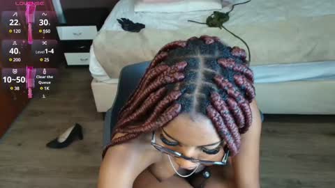 Raquel online show from February 12, 2025, 5:37 pm