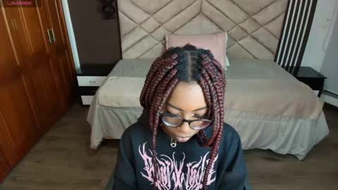 Raquel online show from March 11, 2025, 11:33 am