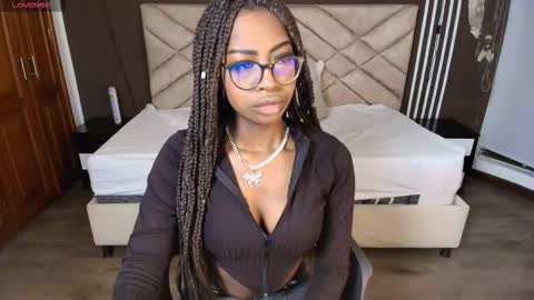 Raquel online show from November 29, 2025, 11:57 am