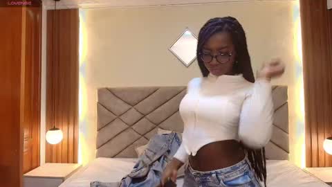 Snapshot of raqueljones_ chatting on February 7, 2026, 11:47 am Raquel online show from February 7, 2026, 11:47 am