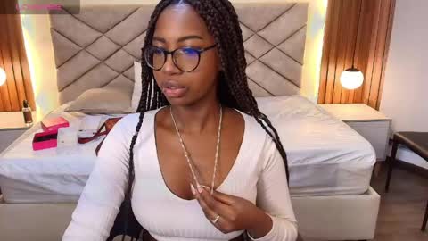 Raquel online show from April 16, 2026, 12:06 pm