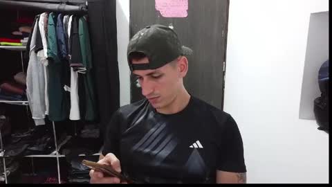 Raul online show from May 10, 2026, 9:42 pm