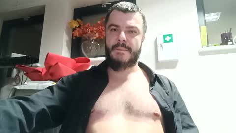 Snapshot of ravart43 chatting on December 10, 2024, 1:22 am ravart43 online show from December 10, 2024, 1:22 am