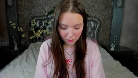 Snapshot of raven_crowe chatting on February 27, 2026, 5:40 am Raven online show from February 27, 2026, 5:40 am