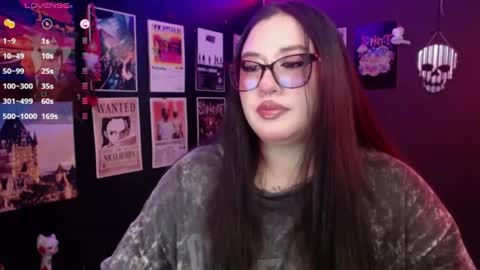 Snapshot of raven_darkk chatting on June 19, 2026, 7:28 pm Raven online show from June 19, 2026, 7:28 pm
