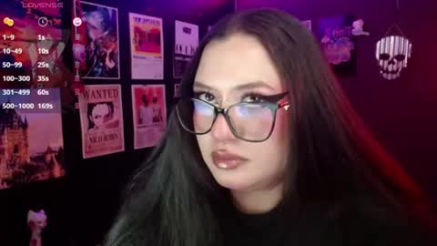 Snapshot of raven_darkk chatting on June 26, 2026, 6:23 pm Raven online show from June 26, 2026, 6:23 pm