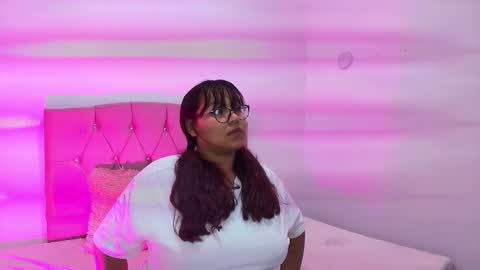 raven_gaze online show from September 17, 2025, 12:56 am
