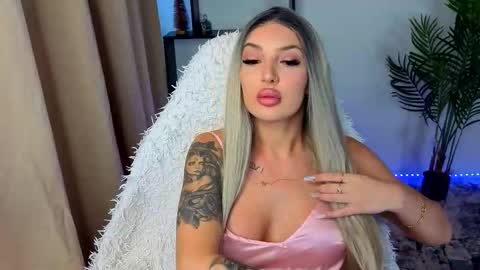 raven_inkk online show from January 9, 2026, 10:18 am