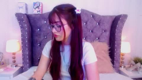 raven_love_ online show from October 28, 2025, 3:36 pm
