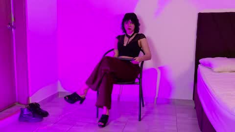 Snapshot of raven_oa chatting on April 21, 2026, 11:27 am online show from April 21, 2026, 11:27 am