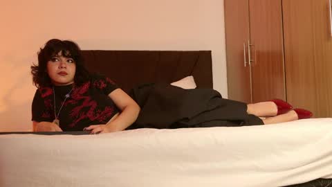 Snapshot of raven_oa chatting on May 25, 2026, 11:49 am online show from May 25, 2026, 11:49 am